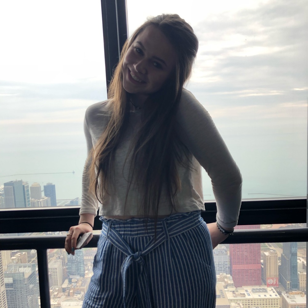 Meet your Posher, Caylin